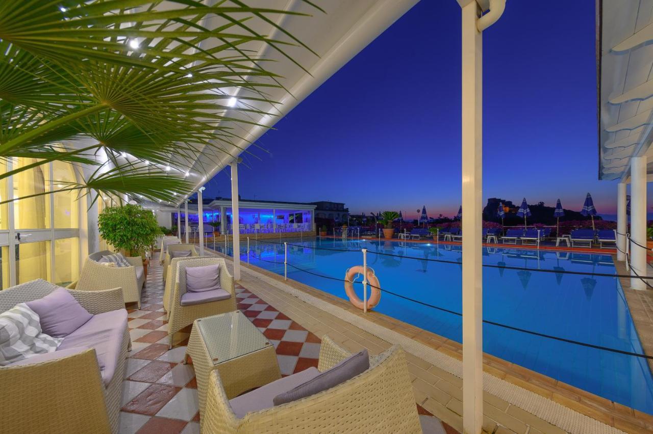Hotel Parco Cartaromana ايسكيا المظهر الخارجي الصورة
