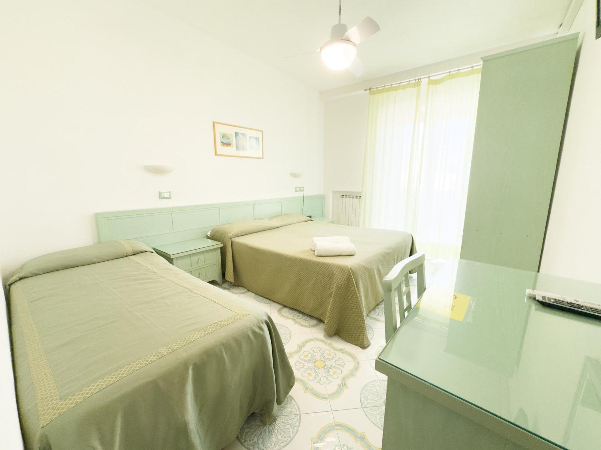 Hotel Parco Cartaromana ايسكيا المظهر الخارجي الصورة